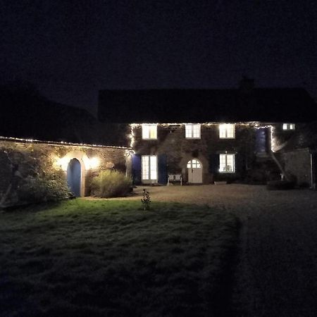 Le Parfum Des Fleurs Plussulien Exterior foto